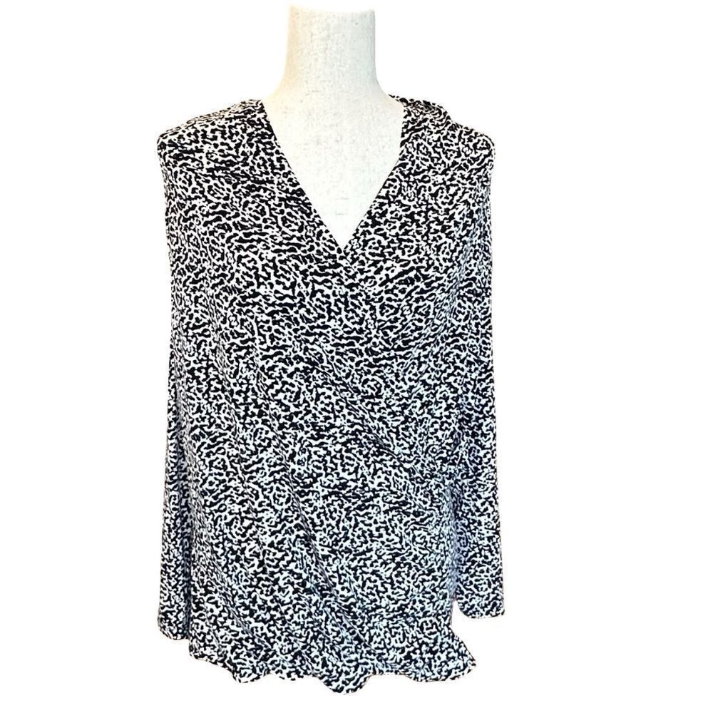 Chaus Women's Crossover Ruched Faux Wrap Blouse Pattern Black/White XL